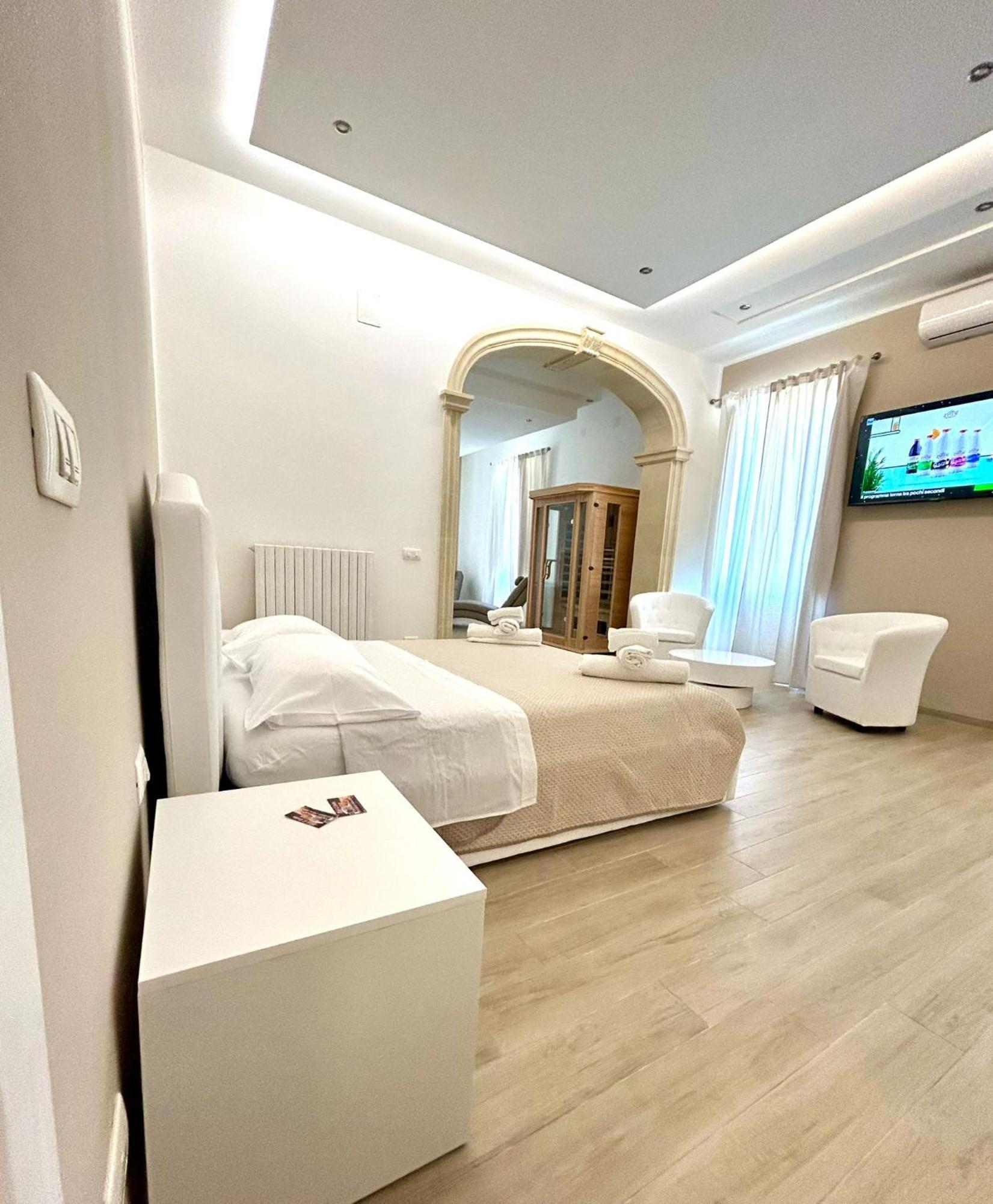 Bed E Suite Domar Brindisi Exterior photo