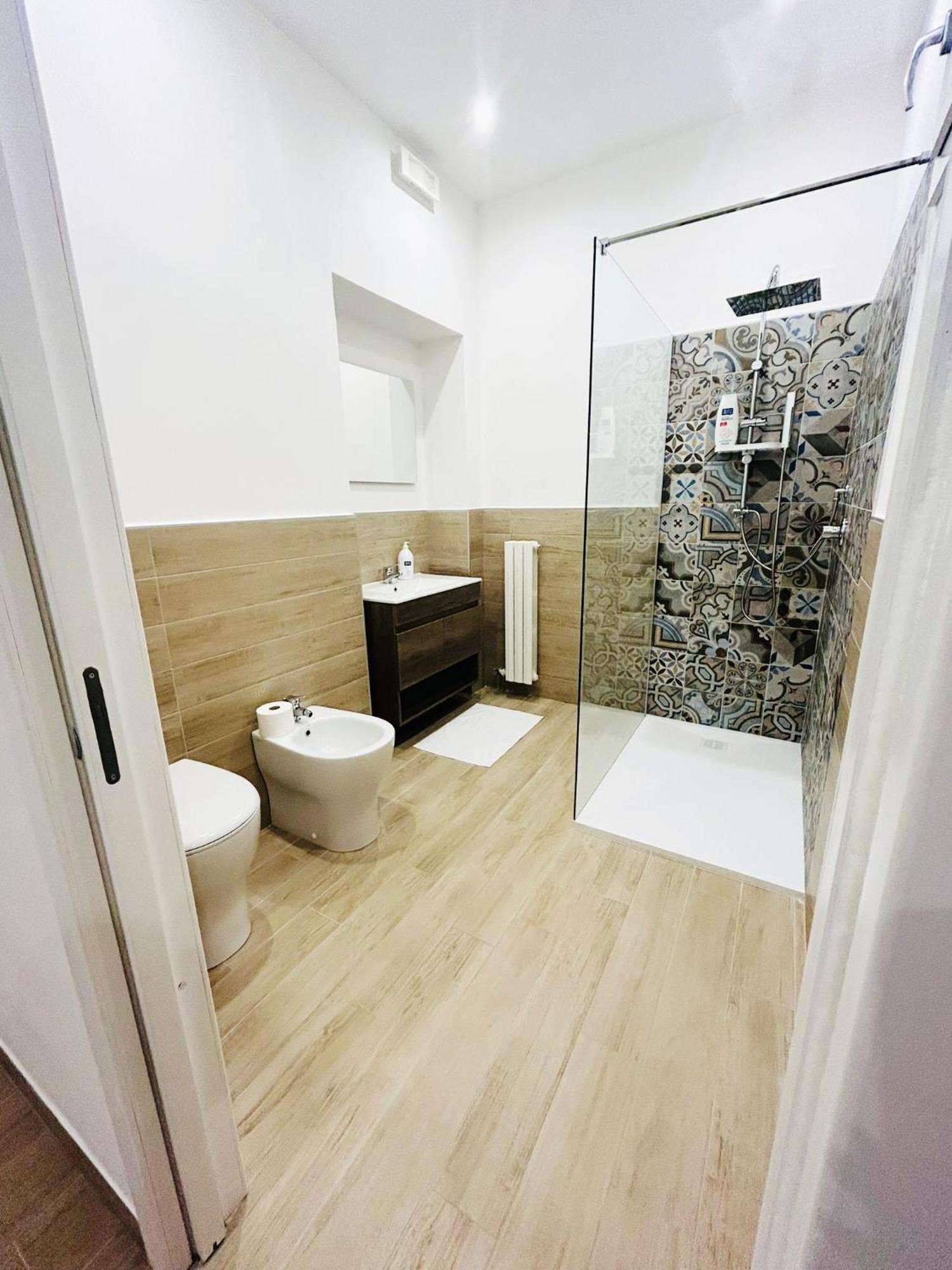 Bed E Suite Domar Brindisi Exterior photo